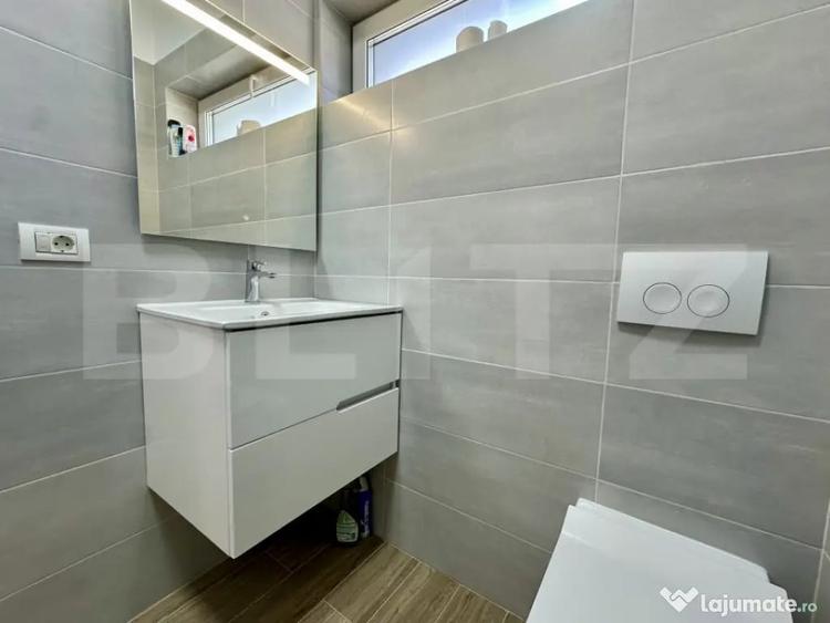 Casă cu 5 camere cu Teren 190 Mp în Florești