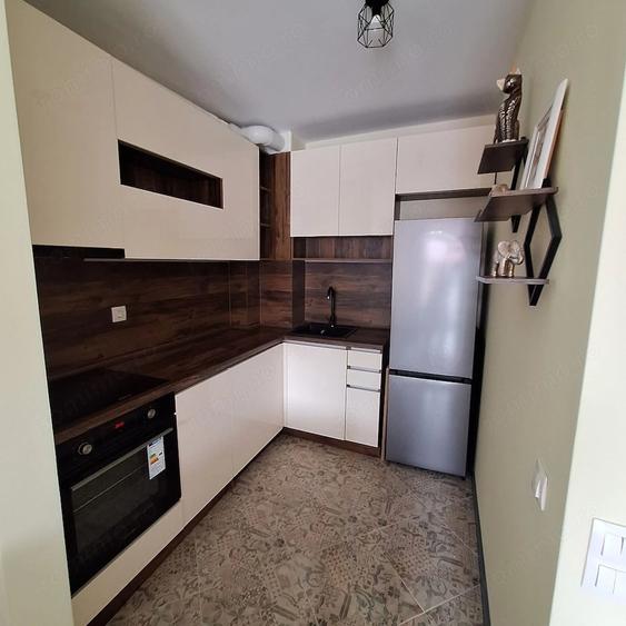 Apartament cu 2 camere decomandat în Metalurgiei