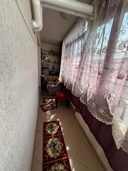Apartament cu 2 camere decomandat, mobilat în Berceni