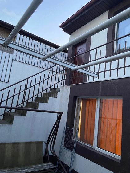 Apartament cu 2 camere semidecomandat în Apusului