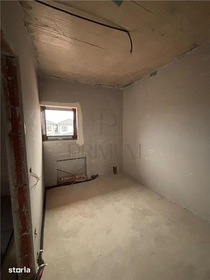 Casă cu 4 camere cu Teren 335 Mp în Central