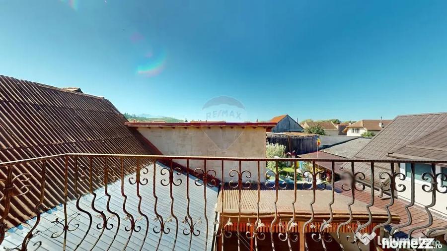 Casa individuala de vanzare | P+E+M | Central | Cristian - 1