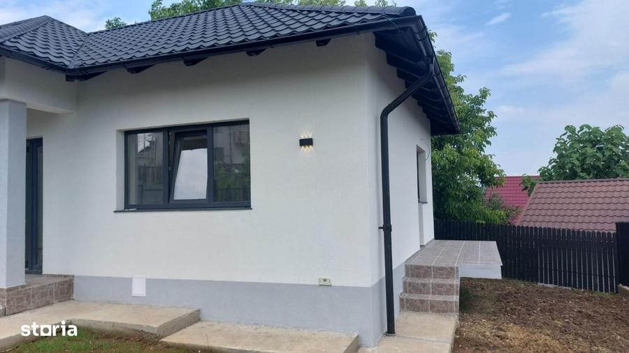 Casă cu 3 camere cu Teren 440 Mp în Horpaz