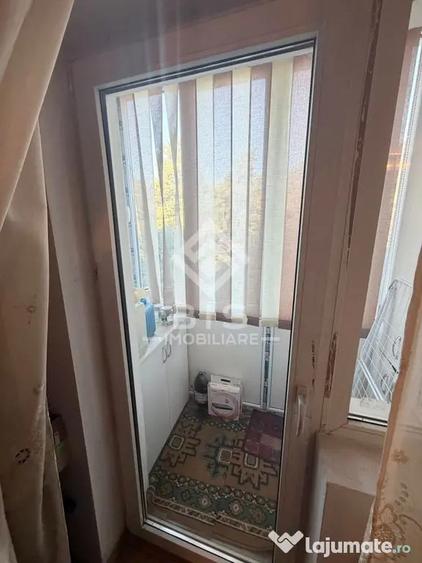 Garsonieră decomandată în Central