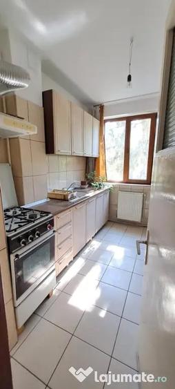 Apartament cu 2 camere semidecomandat în Calea București