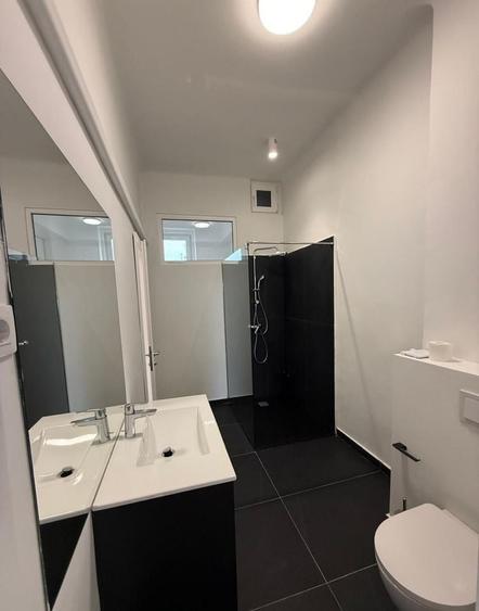 Apartament cu 4 camere, mobilat în Central