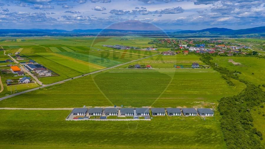 Teren Construcții intravilan de 8600 mp, în Tărlungeni