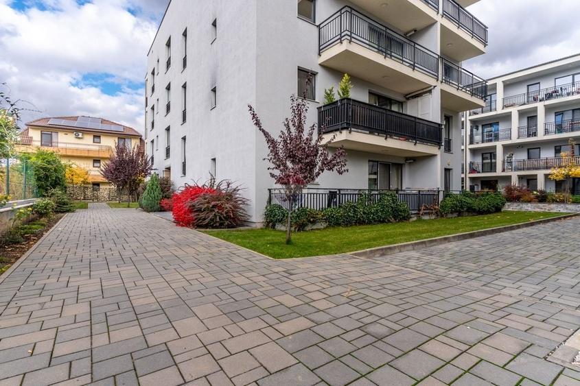 Apartament cu 2 camere semidecomandat, mobilat în Zorilor