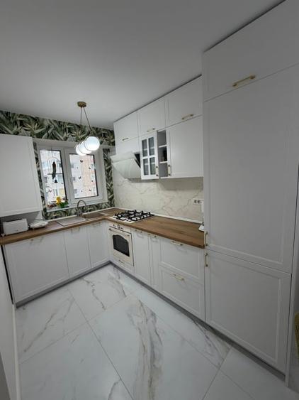 Apartament cu 2 camere decomandat, mobilat în Capitol
