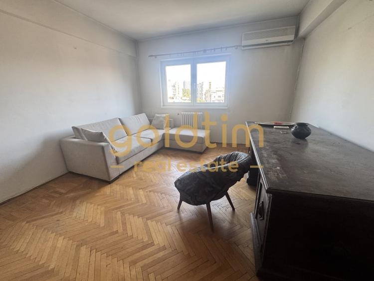 Apartament cu 3 camere semidecomandat în Kogălniceanu
