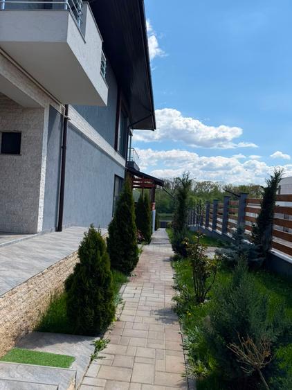 Casă individuală cu 5 camere cu Piscina în Corbeanca
