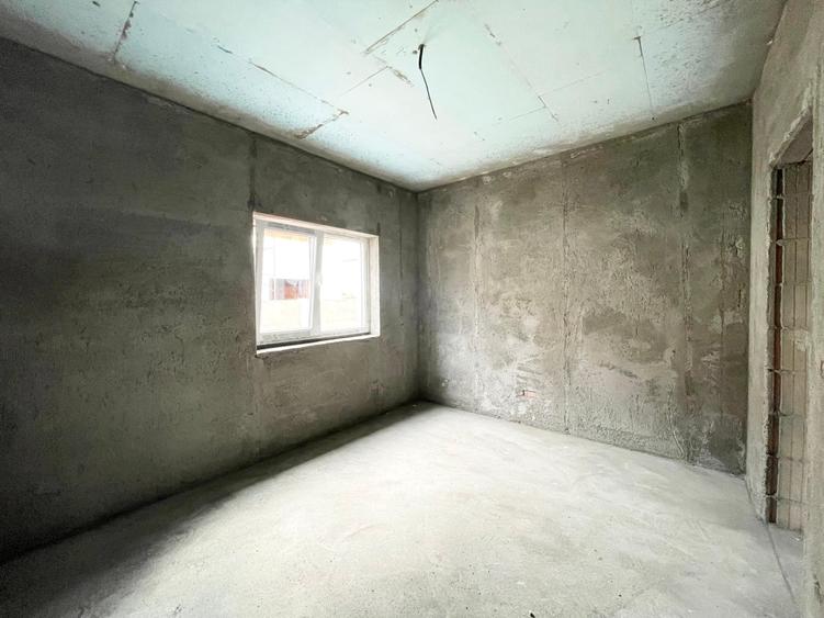 Duplex cu 3 camere cu Canalizare în Moșnița Veche