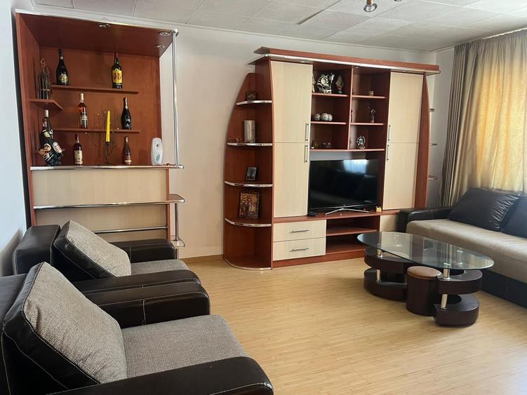 Apartament cu 2 camere decomandat în Eforie Sud