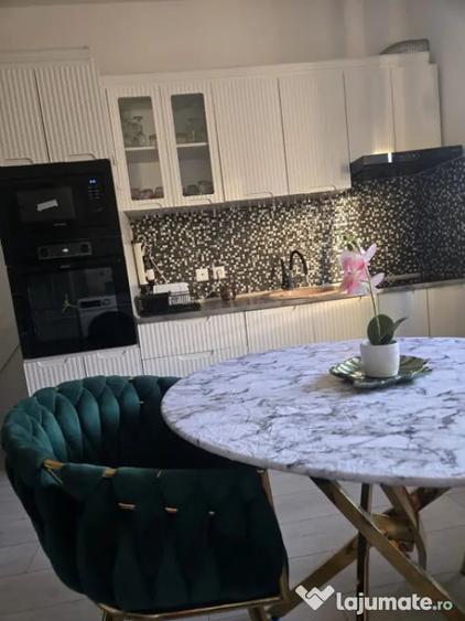 Casă cu 3 camere cu Teren 150 Mp în Central