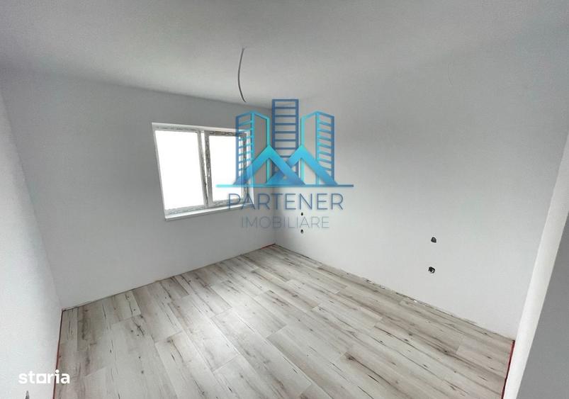 Apartament cu 4 camere în Rediu