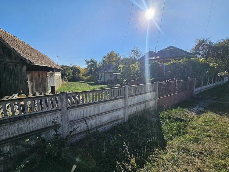 Casă cu Teren 3200 Mp în Uioara de Sus