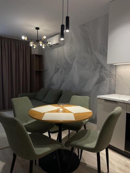 Apartament cu 2 camere semidecomandat în Tei
