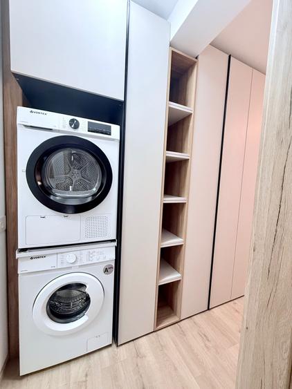 Apartament cu 2 camere decomandat în Tractorul