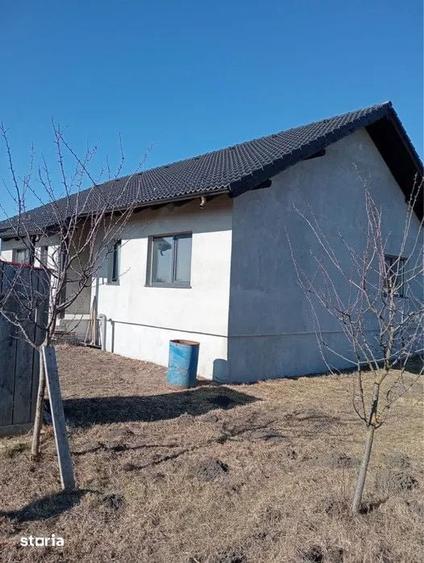 Casă cu Teren 480 Mp în Bartolomeu