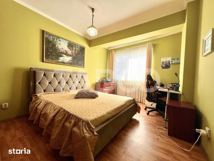 Apartament cu 4 camere semidecomandat în Sopor