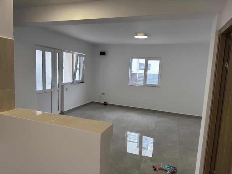 Casă individuală cu 3 camere cu Teren 200 Mp în Nord-Vest