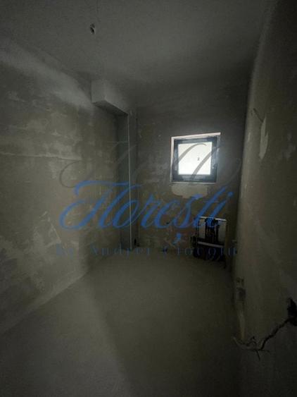 Casă individuală cu 3 camere cu Canalizare în Dâmbul Rotund