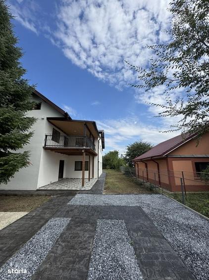 Casă cu 4 camere în Holboca