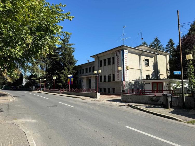Spațiu comercial, de 3,167 mp, în Central
