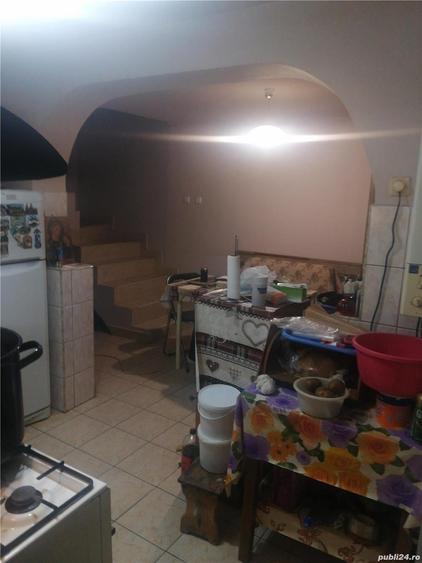 Casă cu 3 camere în Central