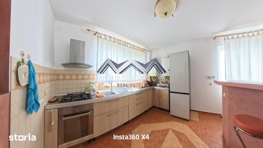Casă cu 6 camere cu Teren 868 Mp în Central