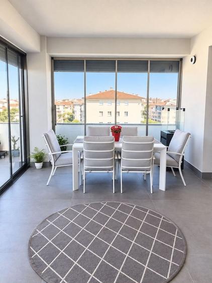 Penthouse cu 3 camere semidecomandat în Giroc