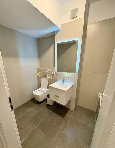Apartament cu 2 camere semidecomandat, mobilat în Pipera