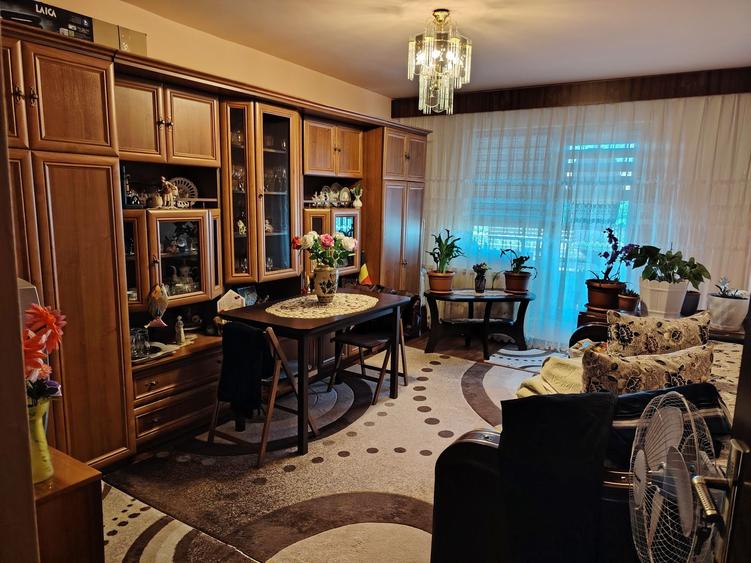 Apartament cu 2 camere decomandat în Sântămărie