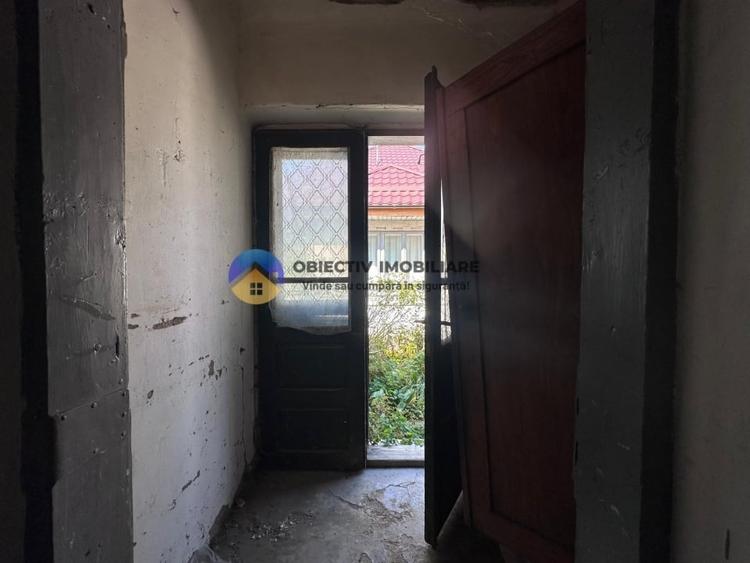 Casă cu 3 camere cu Canalizare în 1 Mai