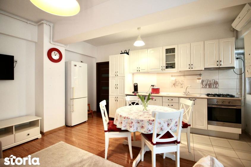 Apartament cu 3 camere, mobilat în Bucureștii Noi