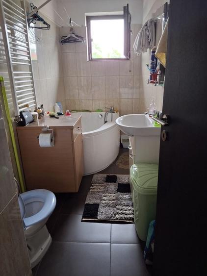 Apartament cu 2 camere nedecomandat în Central