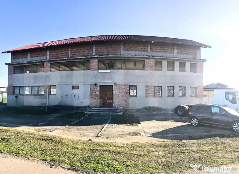 Spațiu comercial, de 780 mp, în Central