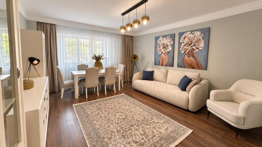 Apartament cu 3 camere decomandat, mobilat în Decebal
