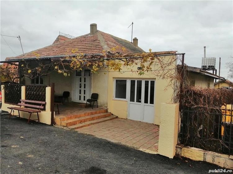Spațiu comercial, de 50 mp, în Stejaru