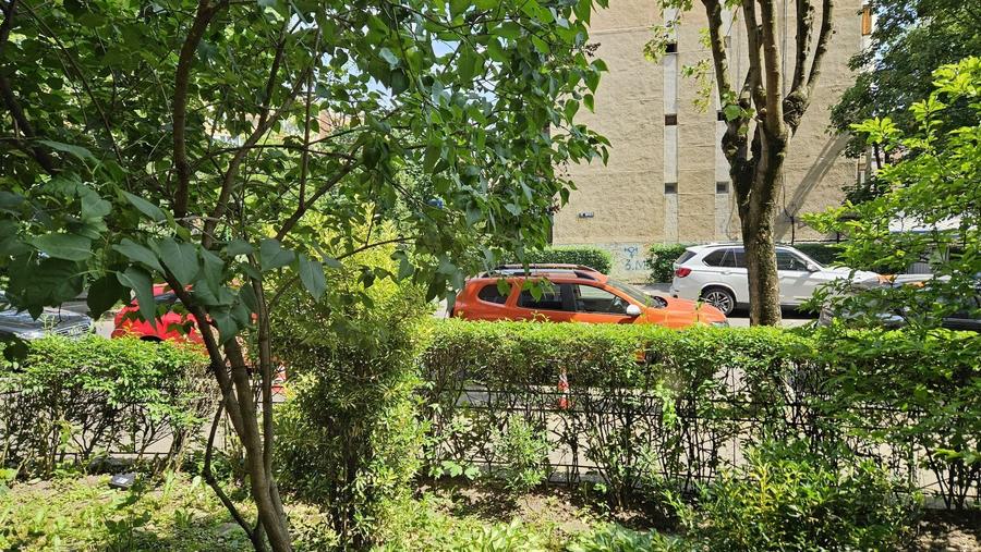 Apartament cu 3 camere în Răcădău
