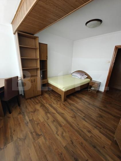 Apartament cu 4 camere decomandat, mobilat în Ultracentral