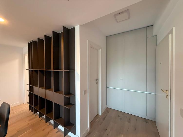 Apartament cu 2 camere decomandat în Străulești