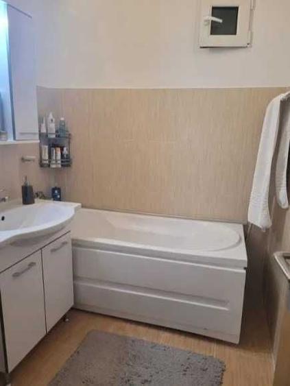 Apartament cu 2 camere decomandat în Exterior Vest