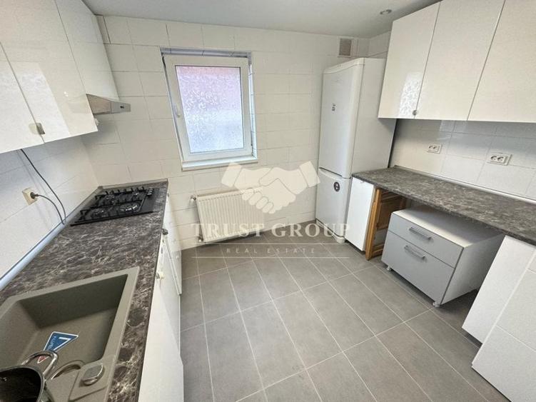 Apartament cu 4 camere semidecomandat, mobilat în Șoseaua Nordului