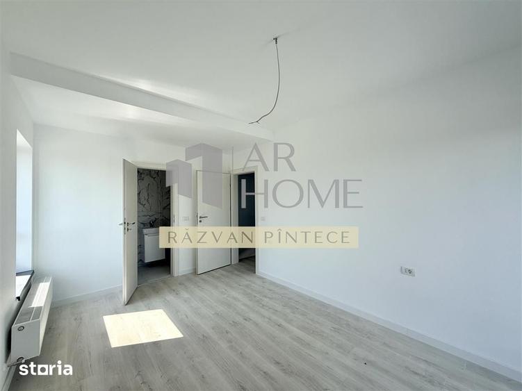 Casă cu 4 camere cu Teren 350 Mp în Păulești