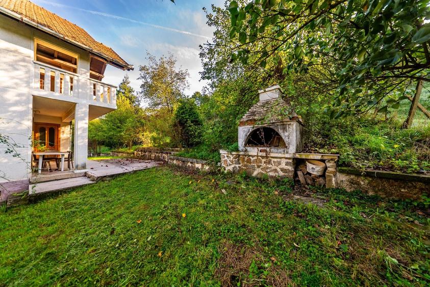 Casă cu 4 camere în Cladova