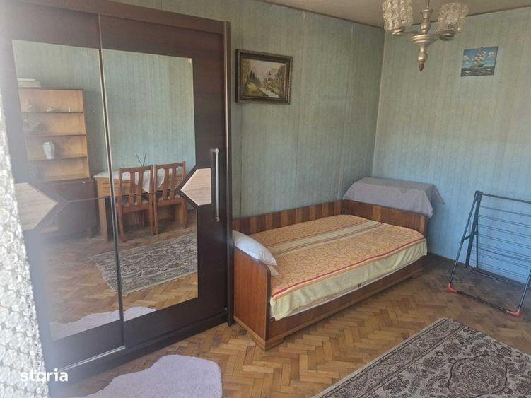 Apartament cu 2 camere decomandat în Petros