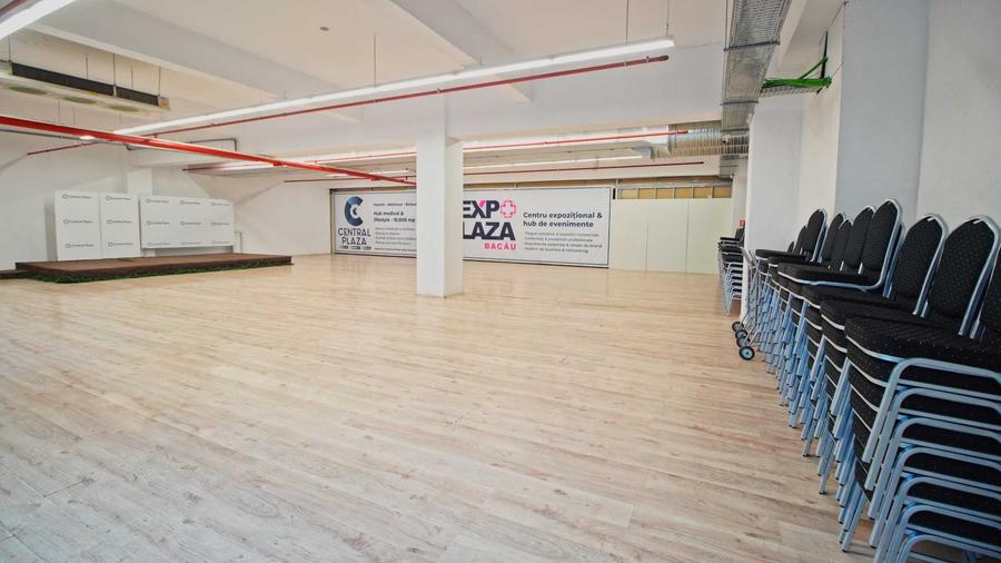 Spațiu comercial, de 400 mp, în Central