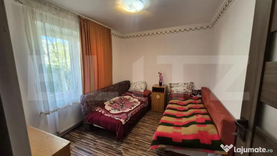 Apartament cu 2 camere semidecomandat în Botizului