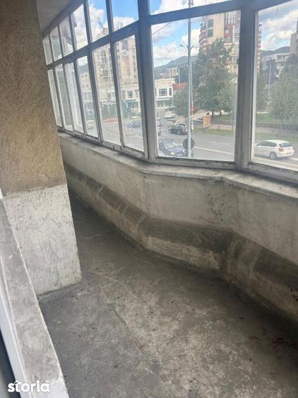 Apartament cu 3 camere în Traian